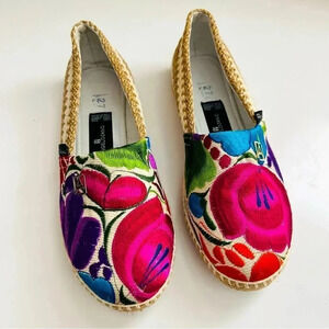 Angel Lozano Handmade Floral Embroidered Woven Flats